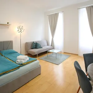  Apartament Downtown Bliss Modern Retreat With Free Parking And Fast Internet 600 Mbits Austria